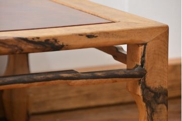 アンティーク家具　古民具・骨董 杢目の素晴らしい欅材と黒柿無垢材の高級座卓(2)(テーブル、座机)