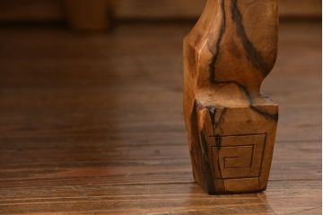 アンティーク家具　古民具・骨董 杢目の素晴らしい欅材と黒柿無垢材の高級座卓(2)(テーブル、座机)
