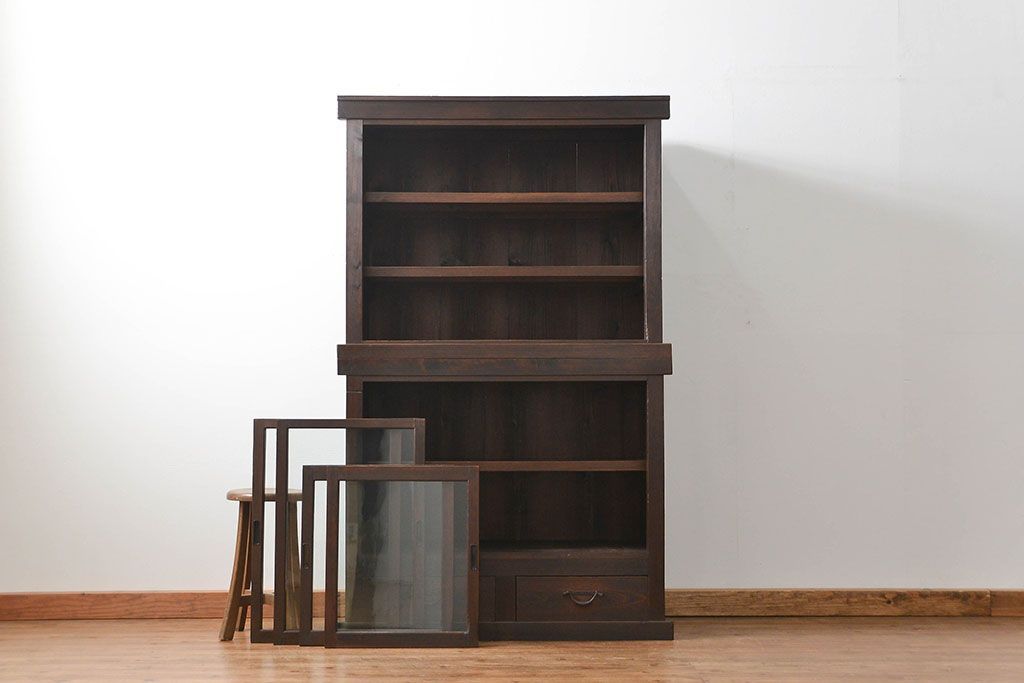 アンティーク家具　古民具・骨董 シンプルな四尺関西収納棚(水屋箪笥、ガラスケース、飾り棚)