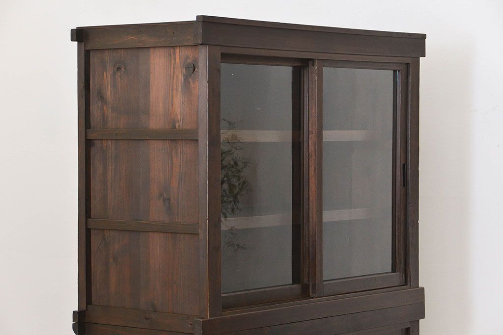 アンティーク家具　古民具・骨董 シンプルな四尺関西収納棚(水屋箪笥、ガラスケース、飾り棚)