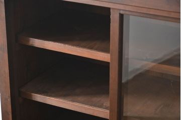 アンティーク家具　古民具・骨董 シンプルな四尺関西収納棚(水屋箪笥、ガラスケース、飾り棚)