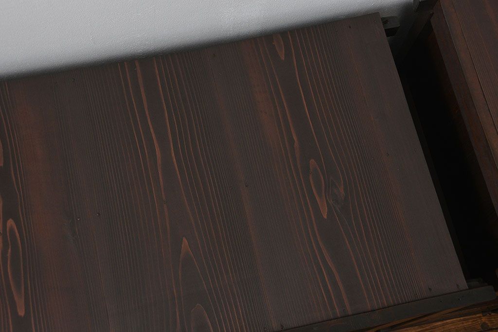 アンティーク家具　古民具・骨董 シンプルな四尺関西収納棚(水屋箪笥、ガラスケース、飾り棚)