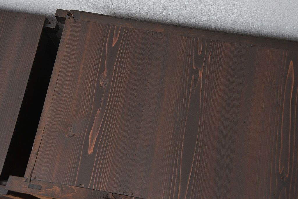 アンティーク家具　古民具・骨董 シンプルな四尺関西収納棚(水屋箪笥、ガラスケース、飾り棚)