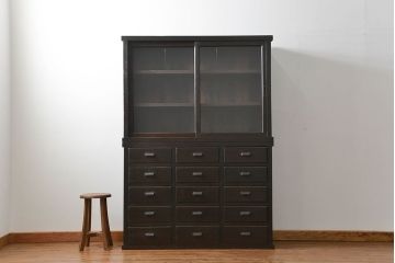 アンティーク家具　古民具・骨董　シックな15杯引き出し収納棚(ガラスケース、飾り棚、百味箪笥、薬箪笥)