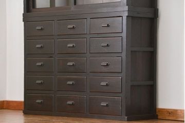 アンティーク家具　古民具・骨董　シックな15杯引き出し収納棚(ガラスケース、飾り棚、百味箪笥、薬箪笥)