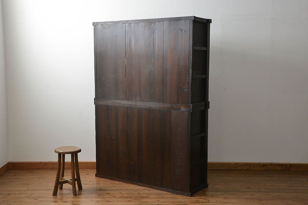 アンティーク家具　古民具・骨董　シックな15杯引き出し収納棚(ガラスケース、飾り棚、百味箪笥、薬箪笥)