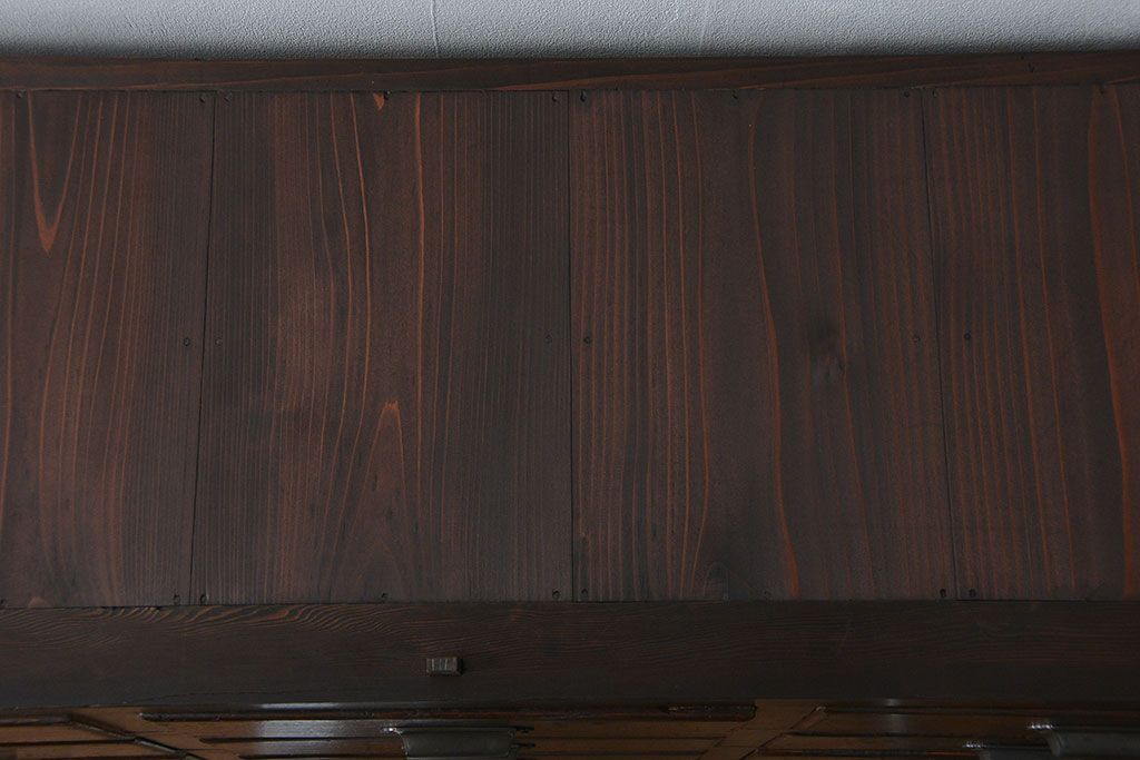 アンティーク家具　古民具・骨董　シックな15杯引き出し収納棚(ガラスケース、飾り棚、百味箪笥、薬箪笥)