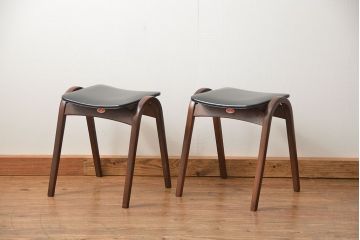 中古 ビンテージ 秋田木工  スタッキングスツール2脚セット(1)(イス、椅子)