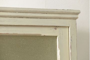 アンティーク家具　アンティークペイント仕上げ ダイヤガラスキャビネット(食器棚、カップボード)