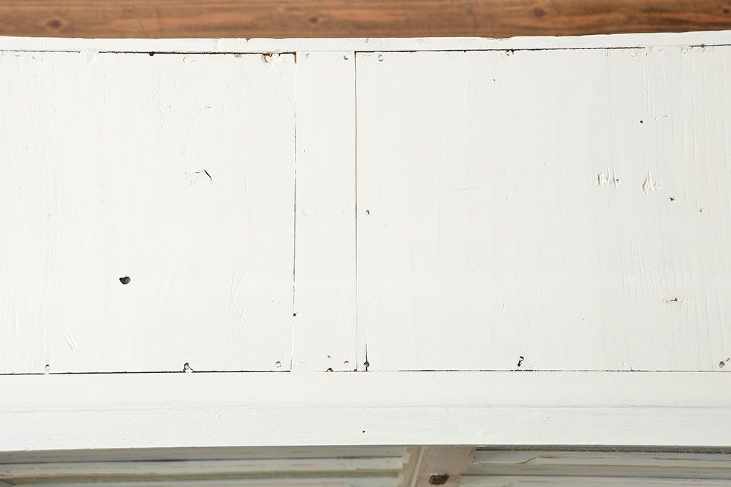 アンティーク家具　アンティークペイント仕上げ ダイヤガラスキャビネット(食器棚、カップボード)