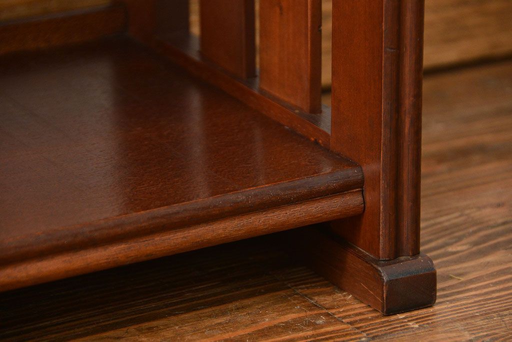 ヴィンテージ家具　昭和レトロ かわいいデザインのビンテージ本棚(ブックシェルフ、飾り棚)