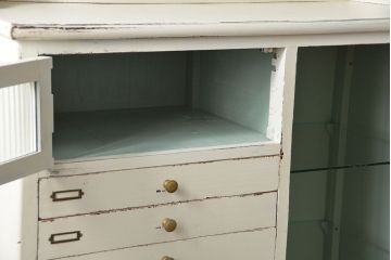 レトロ家具　アンティークペイント レトロな脚付きデンタルキャビネット(デンタルケース、ケビント、収納棚)
