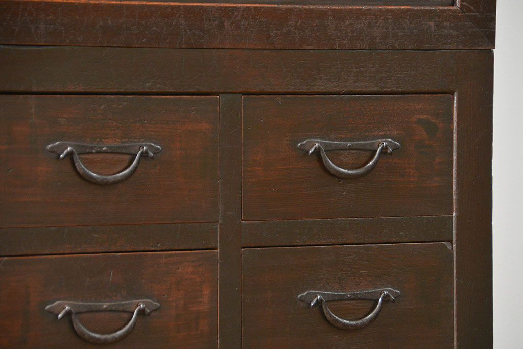 アンティーク家具　古民具・骨董 30杯引き出し重ね収納棚(飾り棚、薬箪笥、水屋箪笥、収納箪笥)