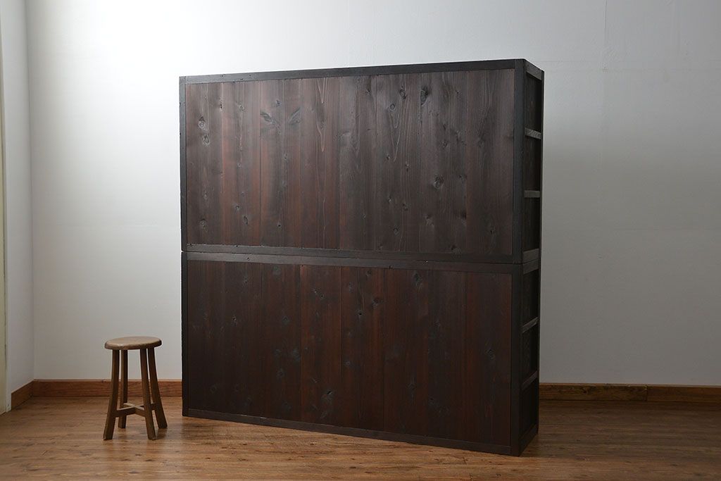 アンティーク家具　古民具・骨董 30杯引き出し重ね収納棚(飾り棚、薬箪笥、水屋箪笥、収納箪笥)