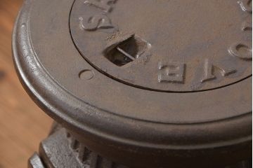 アンティーク雑貨　未使用品 SANKYO(サンキョー) ビンテージダルマストーブ(中)(薪ストーブ、石炭ストーブ)