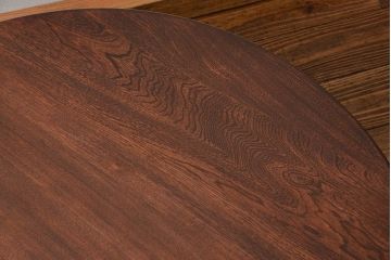 アンティーク家具　アンティーク 古い栓材の丸型センターテーブル(ちゃぶ台、ラウンドテーブル)
