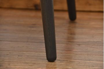 アンティーク家具　アンティーク 古い栓材の丸型センターテーブル(ちゃぶ台、ラウンドテーブル)