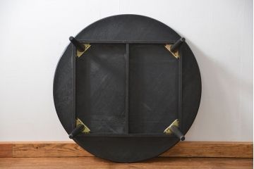 アンティーク家具　アンティーク 古い栓材の丸型センターテーブル(ちゃぶ台、ラウンドテーブル)