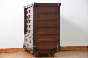 アンティーク家具　古民具・骨董 江戸〜明治期 前面栗材 米沢車箪笥(船箪笥、帳場箪笥)