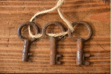 アンティーク家具　古民具・骨董 江戸〜明治期 前面栗材 米沢車箪笥(船箪笥、帳場箪笥)