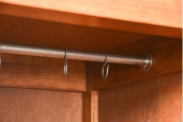 レトロ家具　アンティーク 前面ナラ材のレトロなワードローブ(洋服箪笥、洋服タンス)