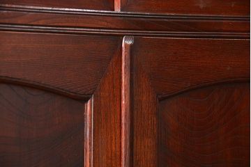 アンティーク家具　古民具・骨董 上質な前面欅材の漆塗り高級ワードローブ