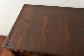 アンティーク家具　古民具・骨董 上質な前面欅材の漆塗り高級ワードローブ