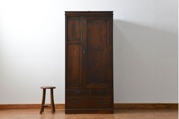 レトロ家具　昭和レトロ 味のあるナラ材ワードローブ