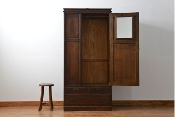 レトロ家具　昭和レトロ 味のあるナラ材ワードローブ