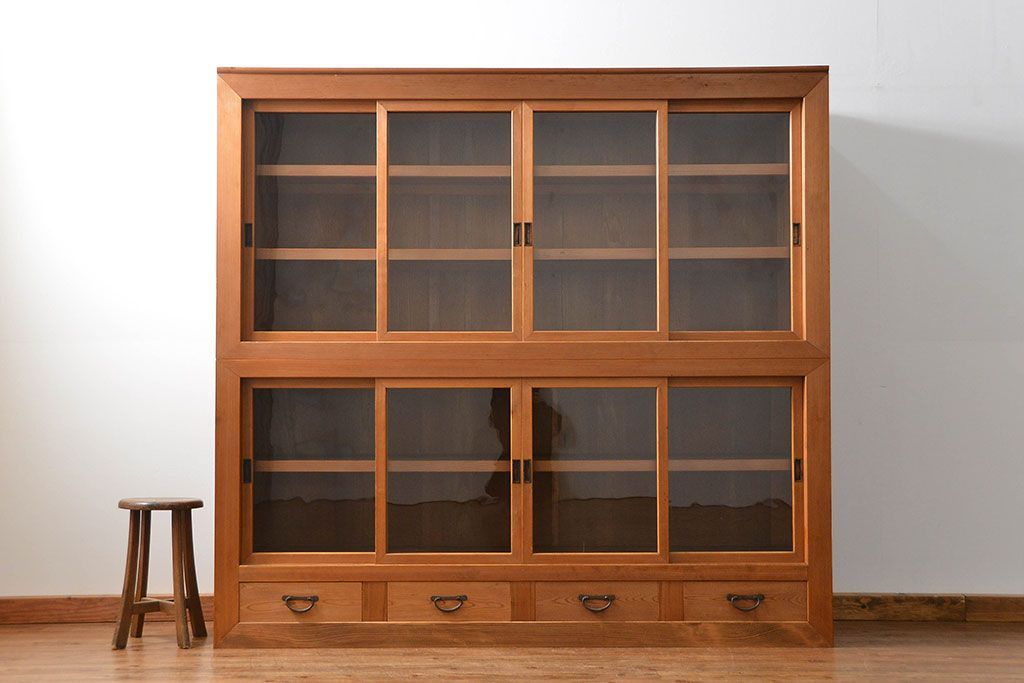 アンティーク家具　アンティーク 古い木味の上品な関西収納棚(水屋箪笥、ガラスケース、収納棚、飾り棚)