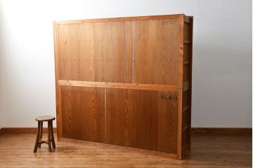 アンティーク家具　アンティーク 古い木味の上品な関西収納棚(水屋箪笥、ガラスケース、収納棚、飾り棚)