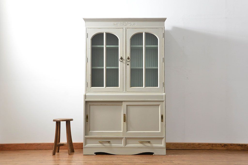 アンティーク家具　アンティークペイントの古い食器棚(カップボード、キッチンキャビネット、収納棚)