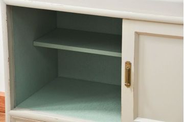 アンティーク家具　アンティークペイントの古い食器棚(カップボード、キッチンキャビネット、収納棚)