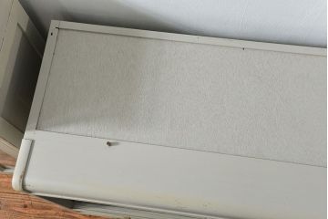 アンティーク家具　アンティークペイントの古い食器棚(カップボード、キッチンキャビネット、収納棚)