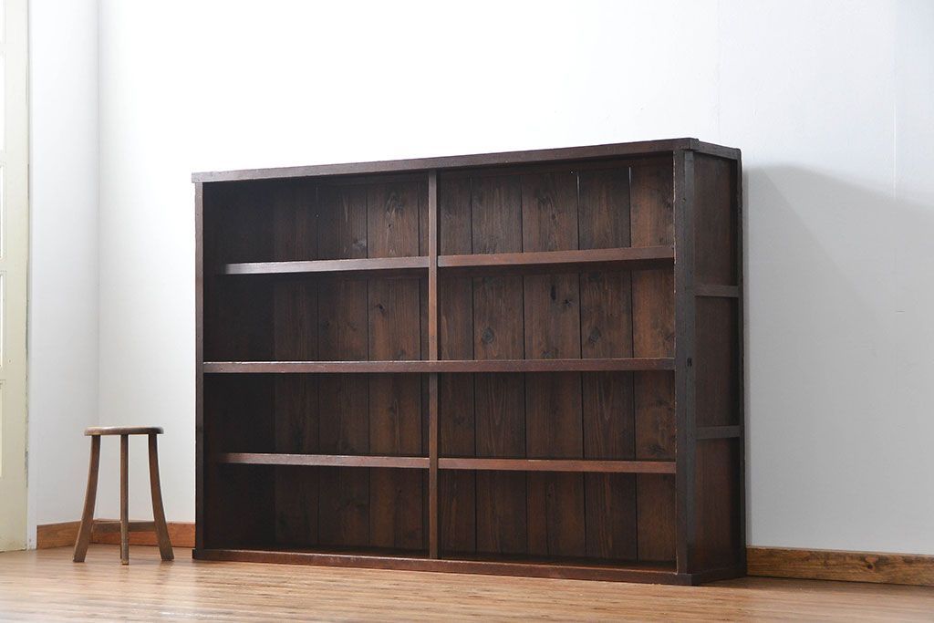 アンティーク家具　アンティーク 古い木の大きな飾り棚(陳列棚、収納棚)