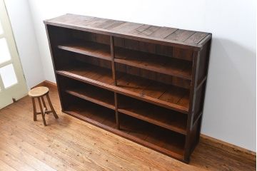 アンティーク家具　アンティーク 古い木の大きな飾り棚(陳列棚、収納棚)