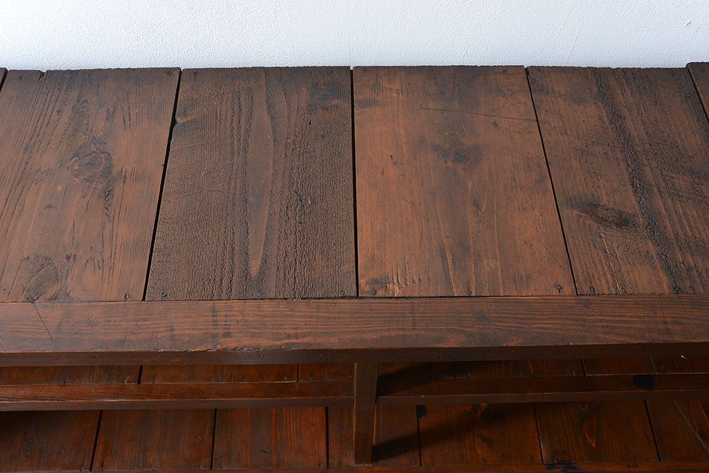 アンティーク家具　アンティーク 古い木の大きな飾り棚(陳列棚、収納棚)