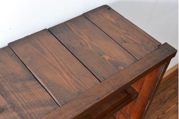 アンティーク家具　アンティーク 古い木の大きな飾り棚(陳列棚、収納棚)