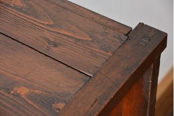 アンティーク家具　アンティーク 古い木の大きな飾り棚(陳列棚、収納棚)