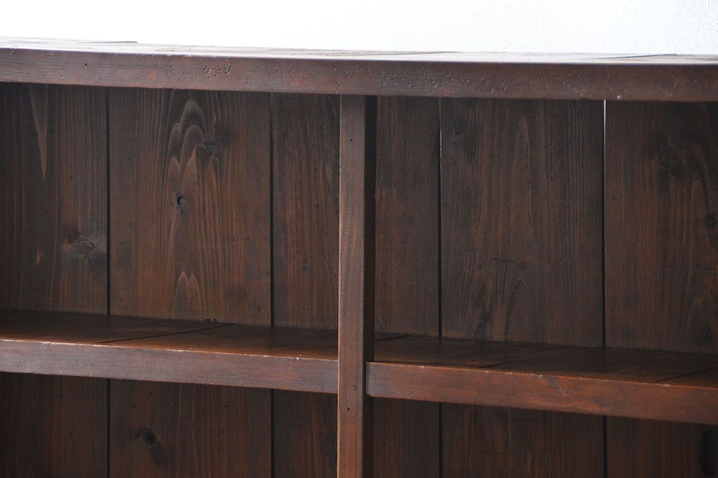 アンティーク家具　アンティーク 古い木の大きな飾り棚(陳列棚、収納棚)