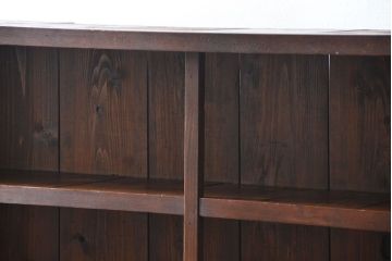 アンティーク家具　アンティーク 古い木の大きな飾り棚(陳列棚、収納棚)