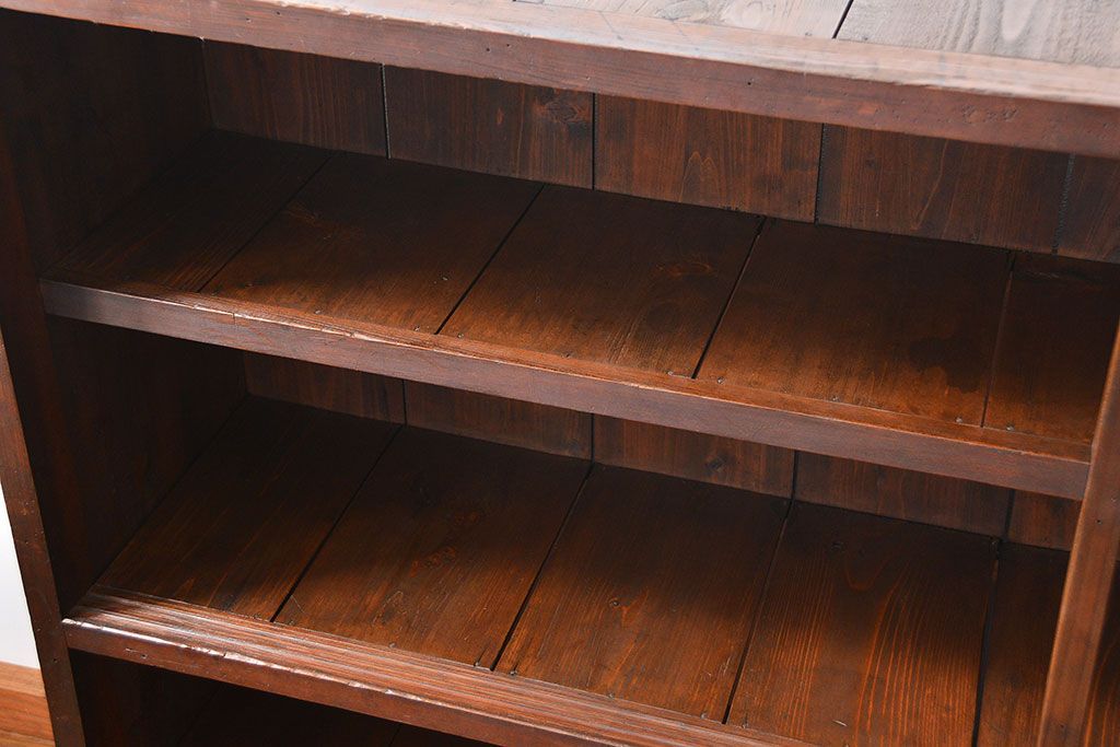 アンティーク家具　アンティーク 古い木の大きな飾り棚(陳列棚、収納棚)