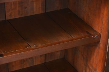 アンティーク家具　アンティーク 古い木の大きな飾り棚(陳列棚、収納棚)