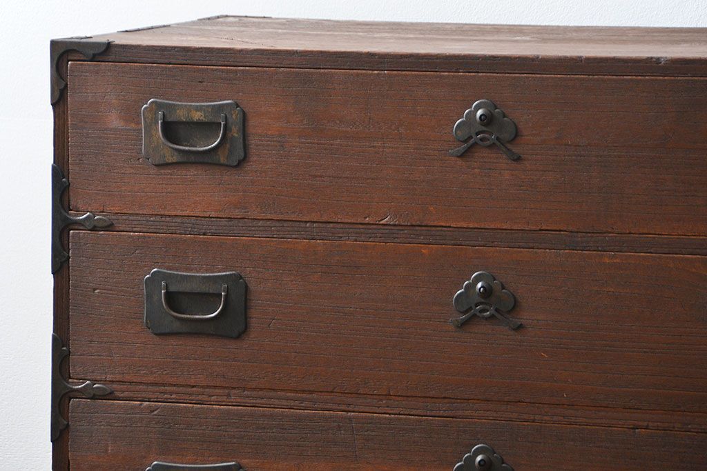 アンティーク家具　古民具・骨董 モダンな五丁引き出し二段重ね時代箪笥(たんす、タンス)