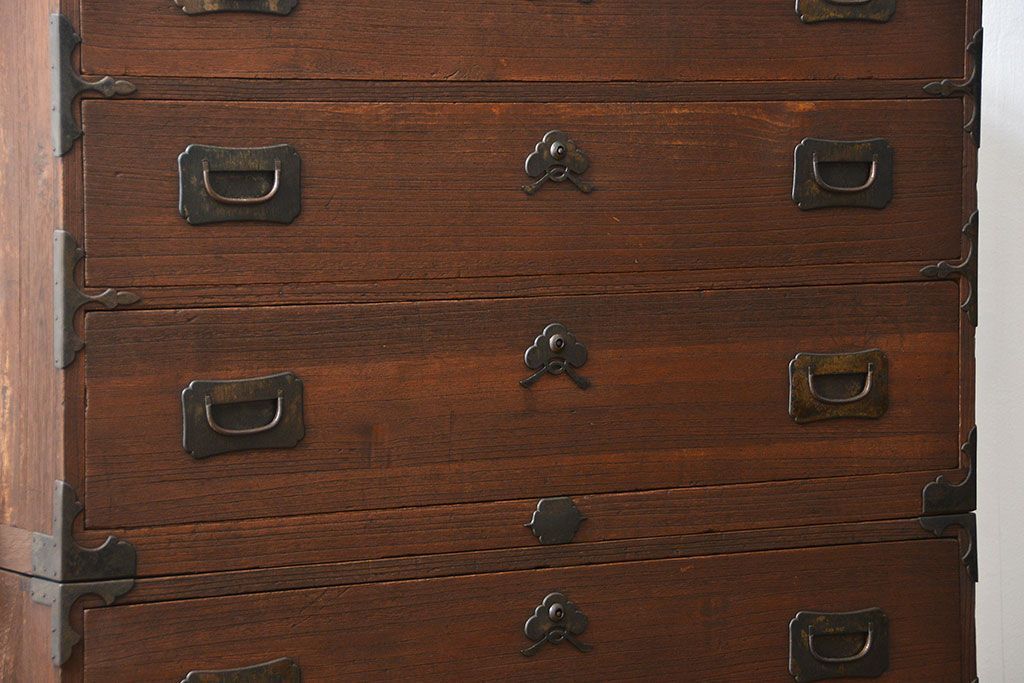 アンティーク家具　古民具・骨董 モダンな五丁引き出し二段重ね時代箪笥(たんす、タンス)