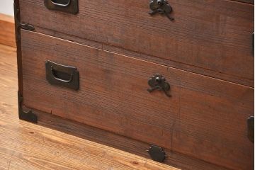 アンティーク家具　古民具・骨董 モダンな五丁引き出し二段重ね時代箪笥(たんす、タンス)