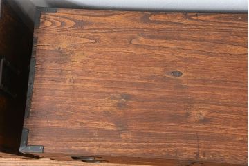 アンティーク家具　古民具・骨董 モダンな五丁引き出し二段重ね時代箪笥(たんす、タンス)