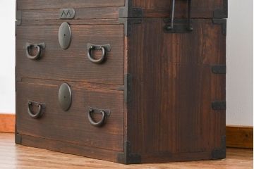 アンティーク家具　アンティーク 味わい深い二段重ね時代箪笥(たんす、タンス)