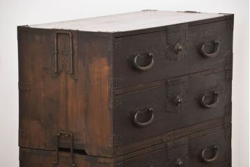 アンティーク家具　古民具・骨董 使い込まれた二段重ね時代箪笥(たんす、タンス)