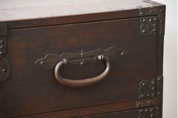 アンティーク家具　古民具・骨董 使い込まれた二段重ね時代箪笥(たんす、タンス)